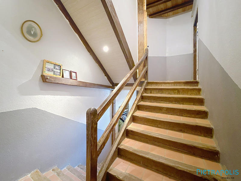 Maison ancienne - 357 m² - 5 pièces
