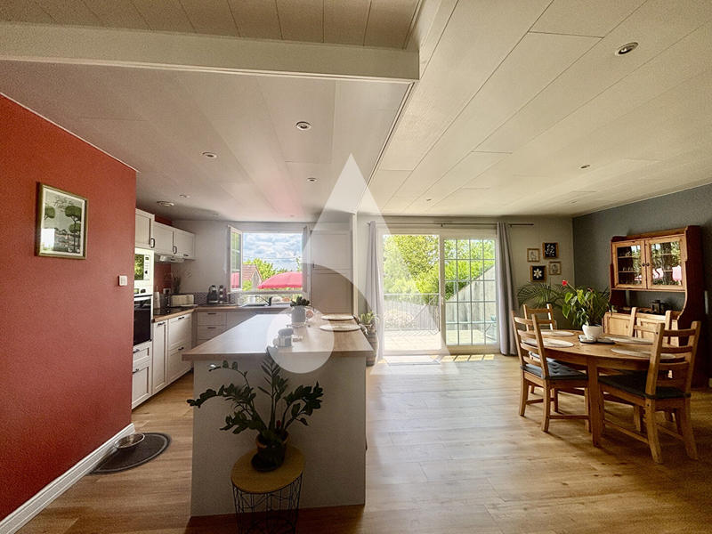 Maison - 87 m² - 5 pièces