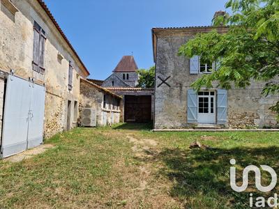 Maison - 220 m² - 8 pièces