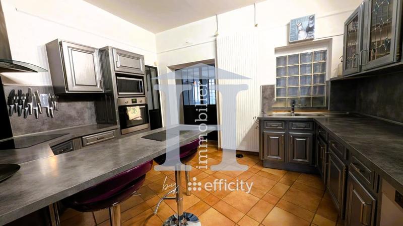 Maison - 160 m² - 6 pièces