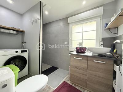 Maison - 96 m² - 6 pièces