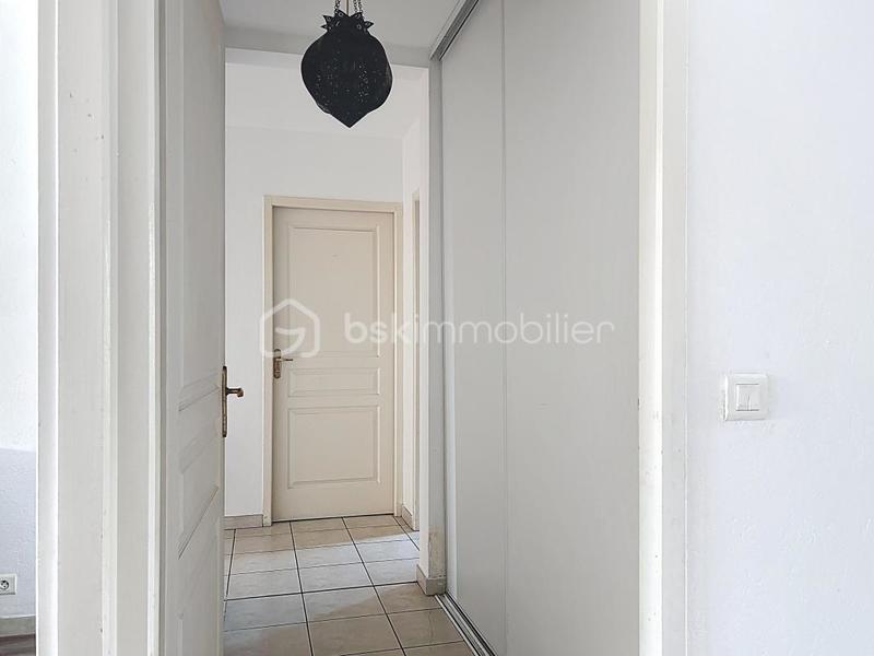 Appartement - 81 m² - 3 pièces