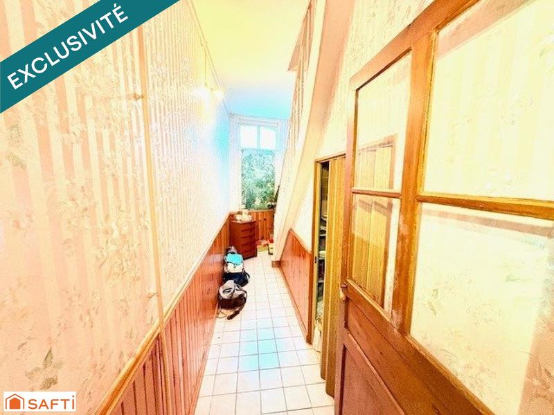 Maison - 180 m² - 9 pièces