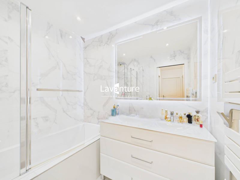 Appartement - 83 m² - 3 pièces