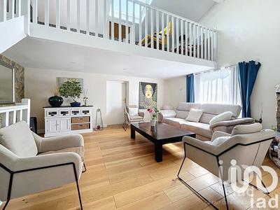 Maison de ville - 180 m² - 8 pièces