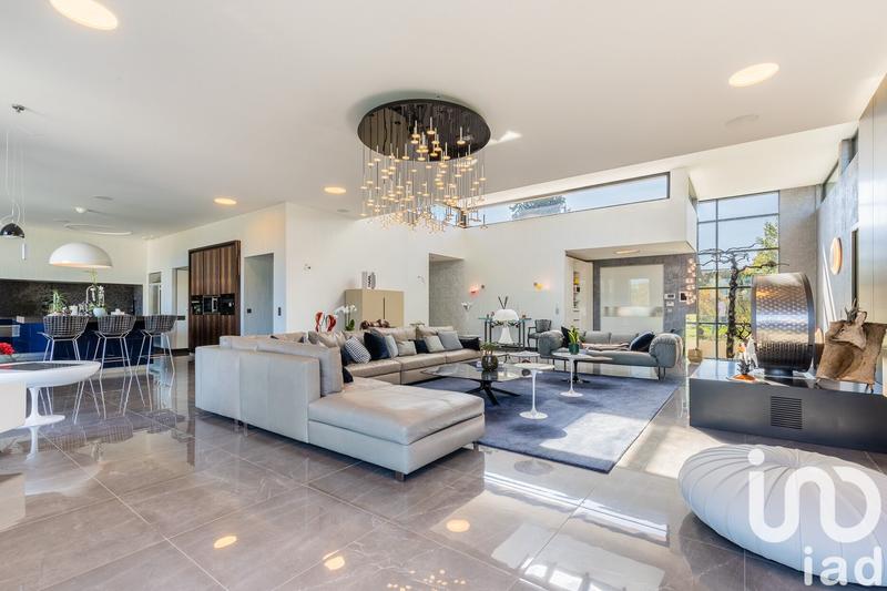 Maison de maîtres - 650 m² - 10 pièces