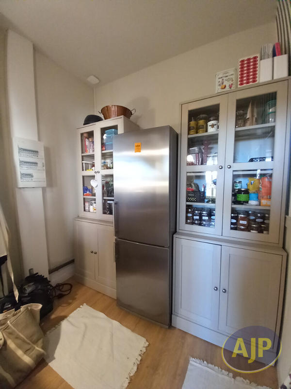 Appartement - 97 m² - 4 pièces