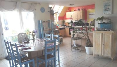 Propriété - 95 m² - 5 pièces