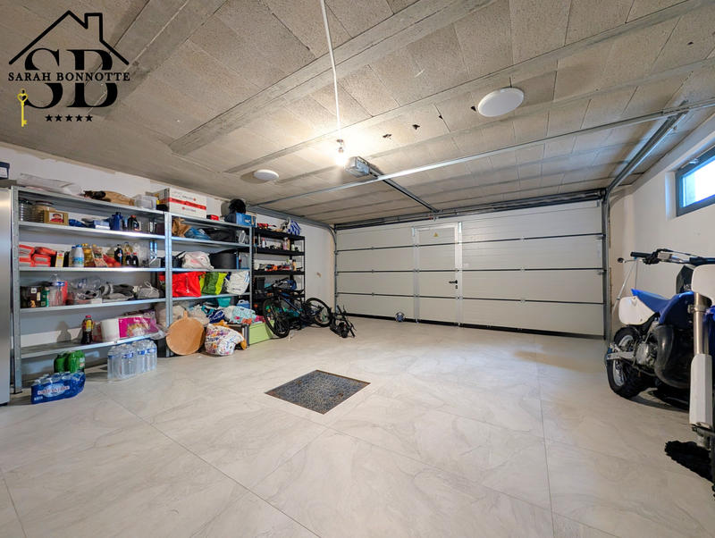 Maison - 145 m² - 5 pièces