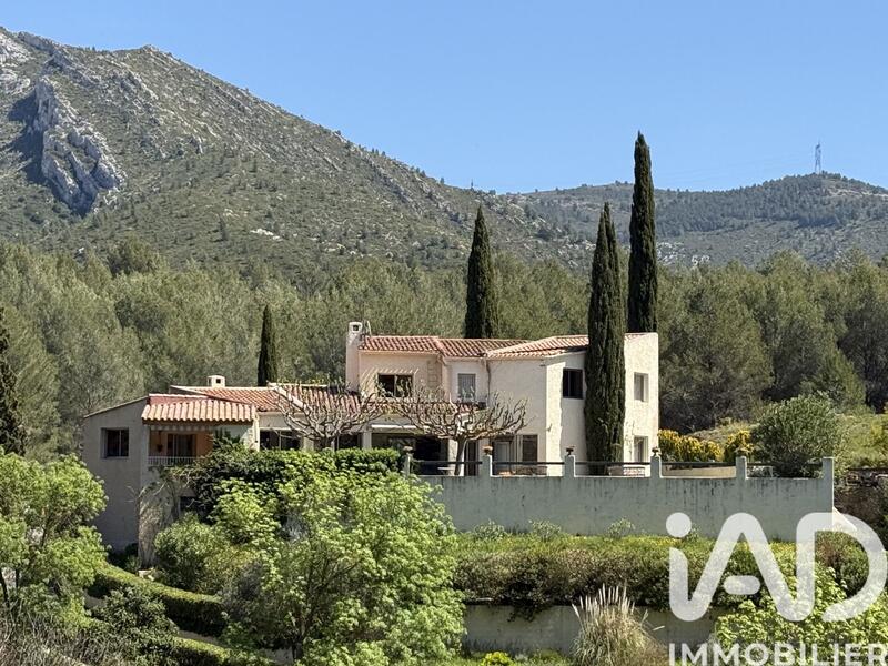 Maison - 163 m² - 5 pièces