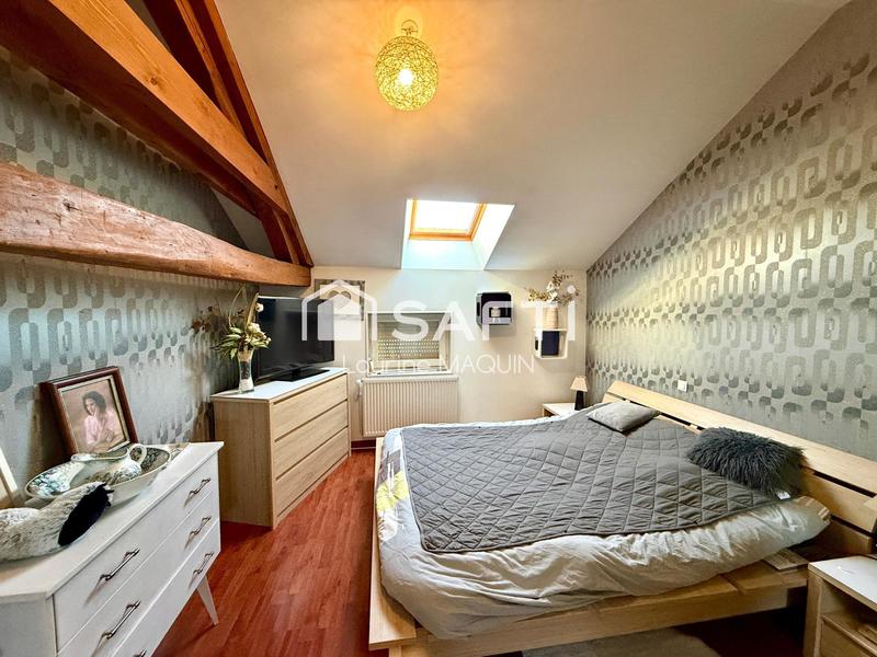 Maison - 240 m² - 6 pièces