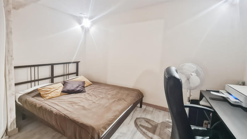 Maison - 96 m² - 5 pièces