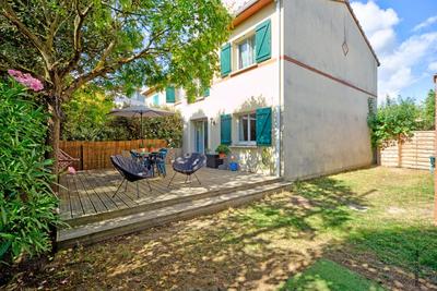 Maison - 93 m² - 4 pièces