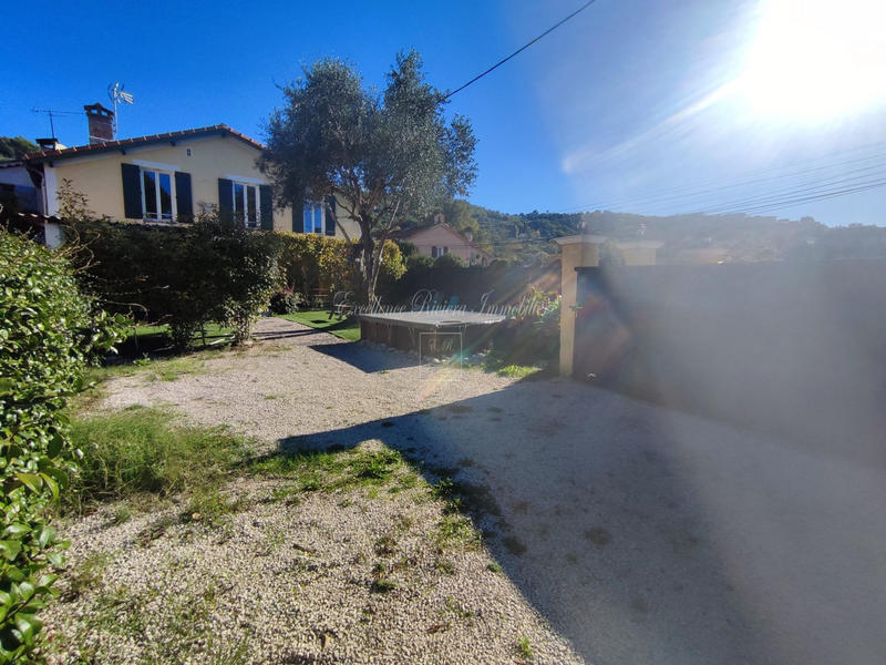 Maison - 82 m² - 5 pièces