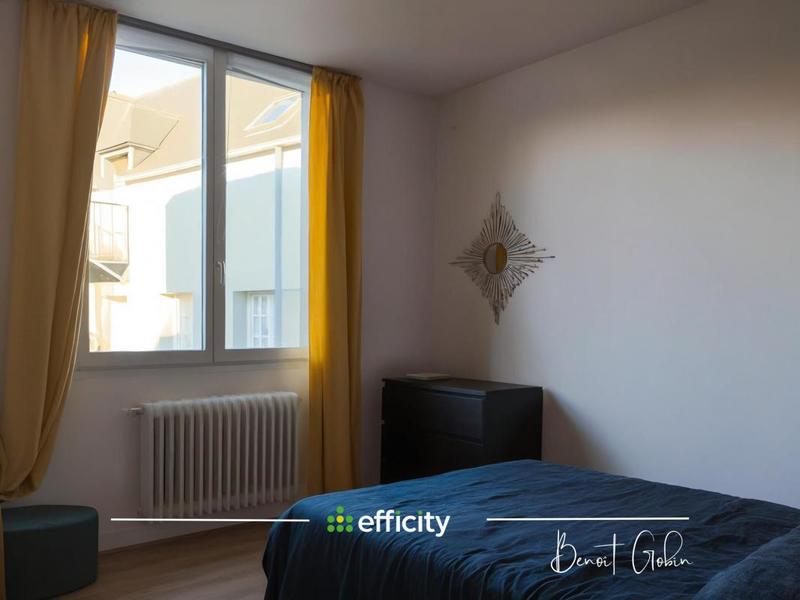 Bureau - 900 m² - 32 pièces