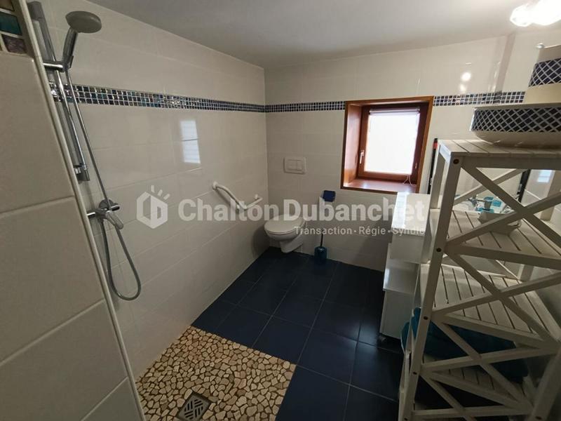 Local d'activité / Entrepôt - 270 m² - 10 pièces