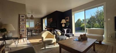 Maison - 213 m² - 6 pièces