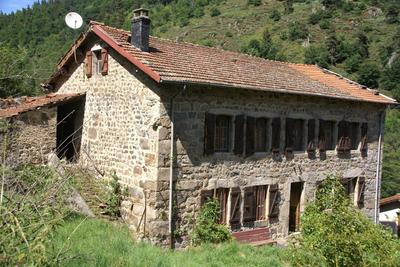 Maison - 160 m² - 8 pièces