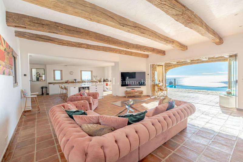 Villa - 350 m² - 6 pièces