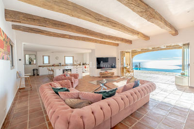 Villa - 350 m² - 6 pièces