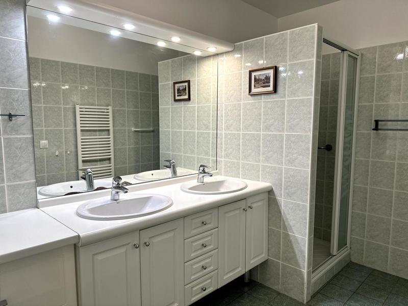 Appartement - 98 m² - 4 pièces