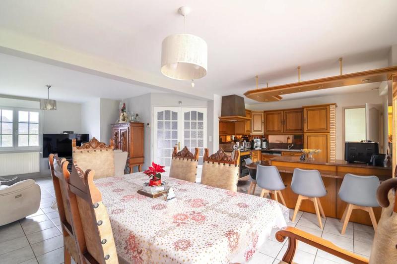 Maison d'architecte - 132 m² - 9 pièces