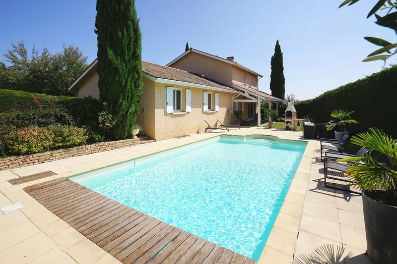 Maison - 190 m² - 7 pièces