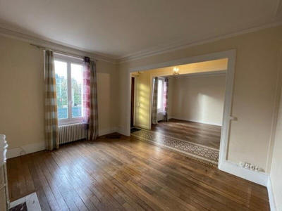 Maison - 183 m² - 9 pièces