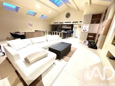 Maison - 213 m² - 5 pièces