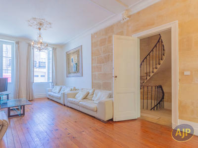 Maison - 190 m² - 7 pièces