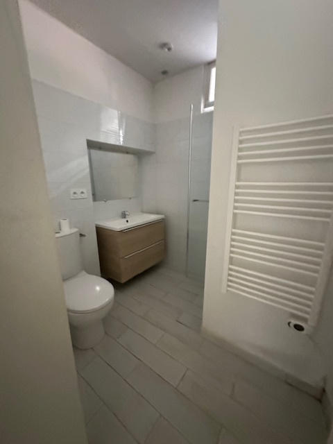 Appartement - 60 m² - 2 pièces