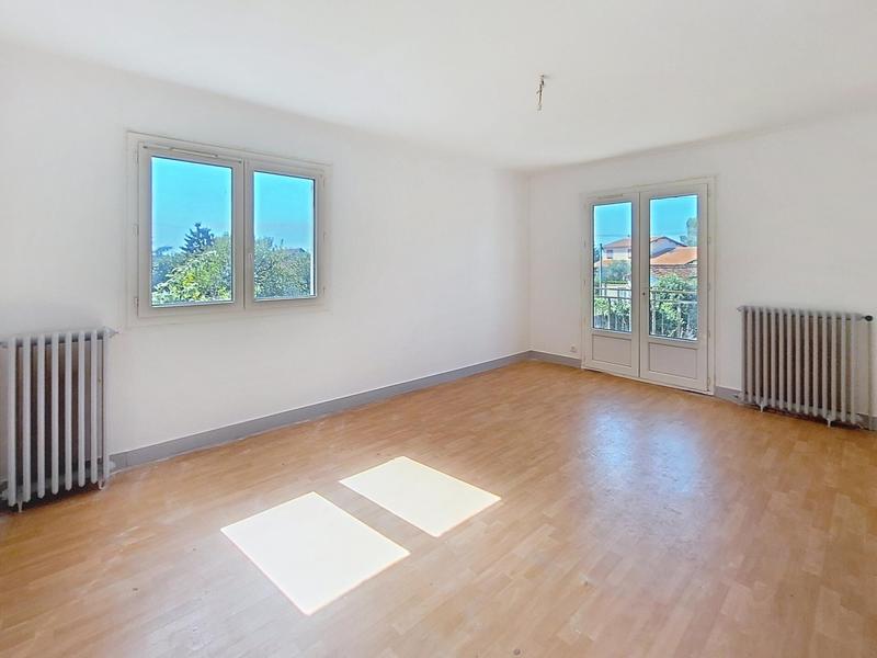 Maison - 159 m² - 8 pièces