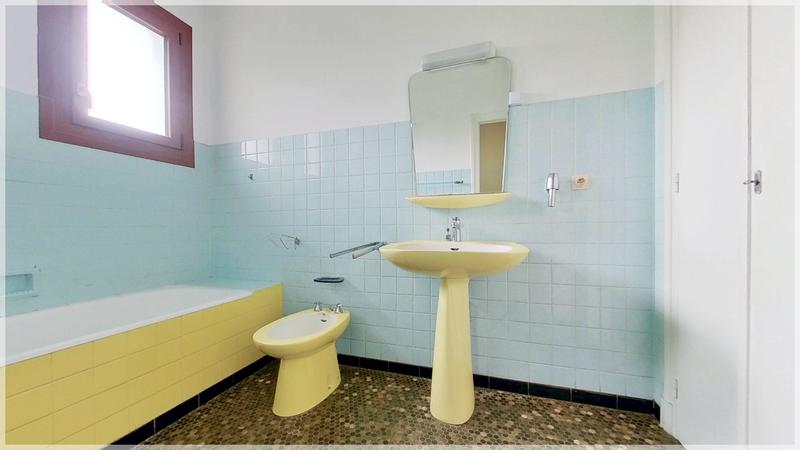 Maison traditionnelle - 185 m² - 6 pièces