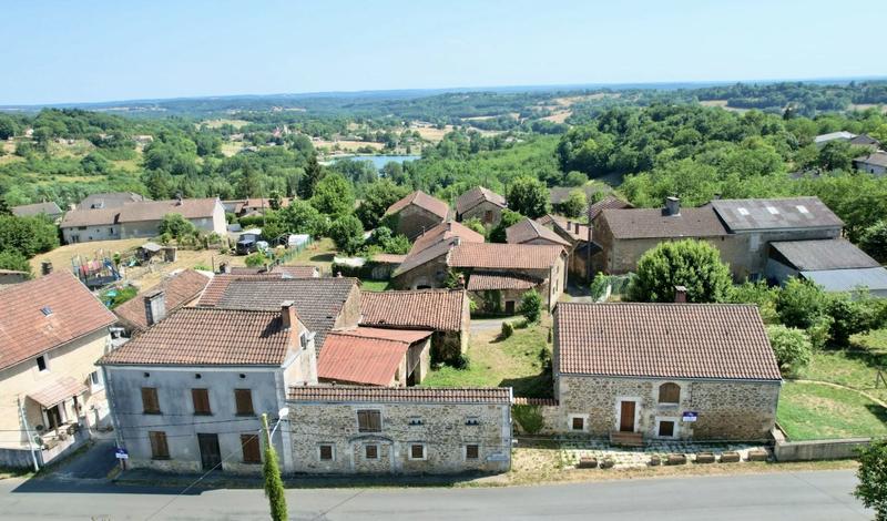 Maison - 355 m² - 10 pièces