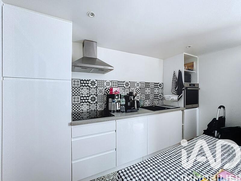 Maison - 218 m² - 8 pièces