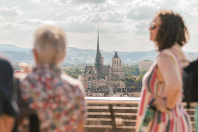 Montée de la Tour Philippe le Bon simplifiée &quot;Falc&quot; (Facile à Lire et à Comprendre) - Semaine dijonnaise des handicaps