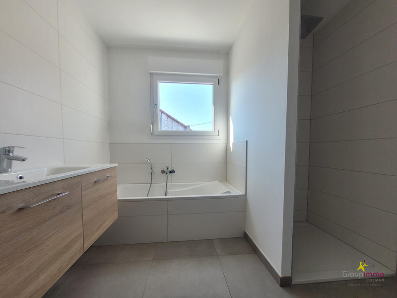 Maison - 97 m² - 5 pièces