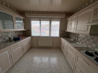 Maison - 102 m² - 5 pièces