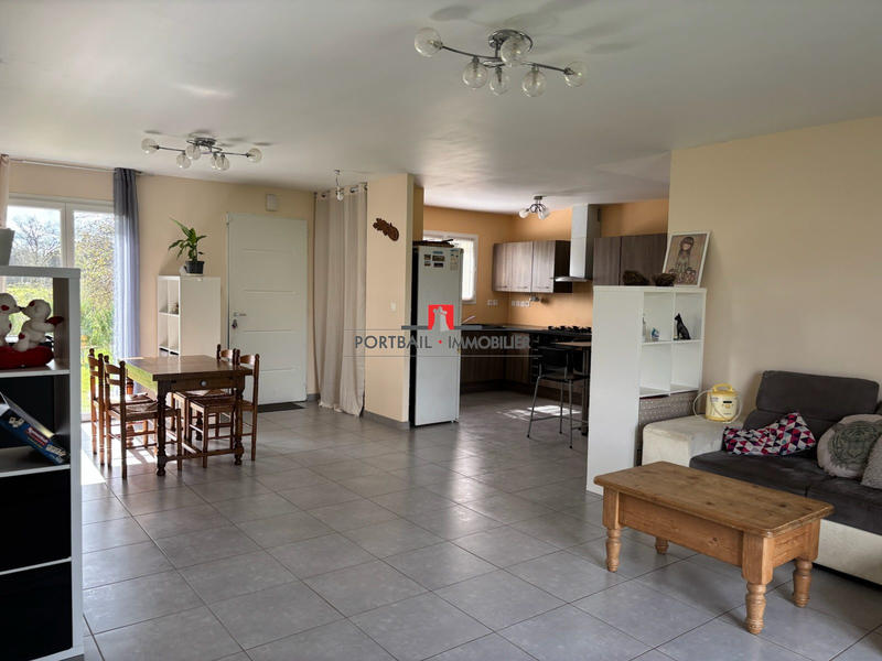 Maison contemporaine - 107 m² - 6 pièces