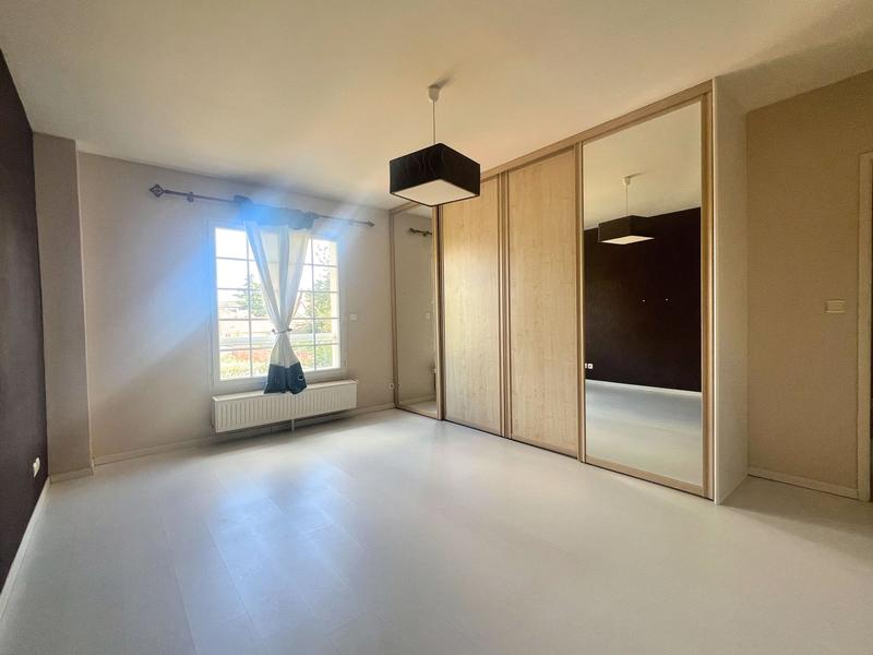 Maison - 184 m² - 6 pièces