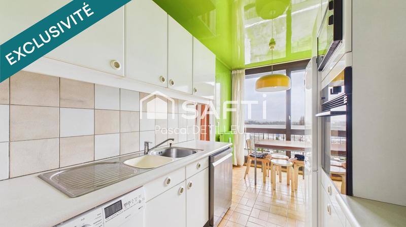 Appartement - 99 m² - 5 pièces