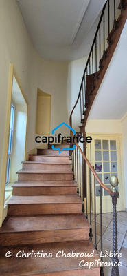 Propriété - 200 m² - 8 pièces