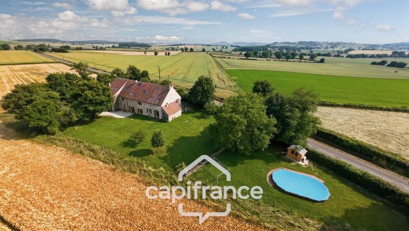 Longère - 436 m² - 19 pièces