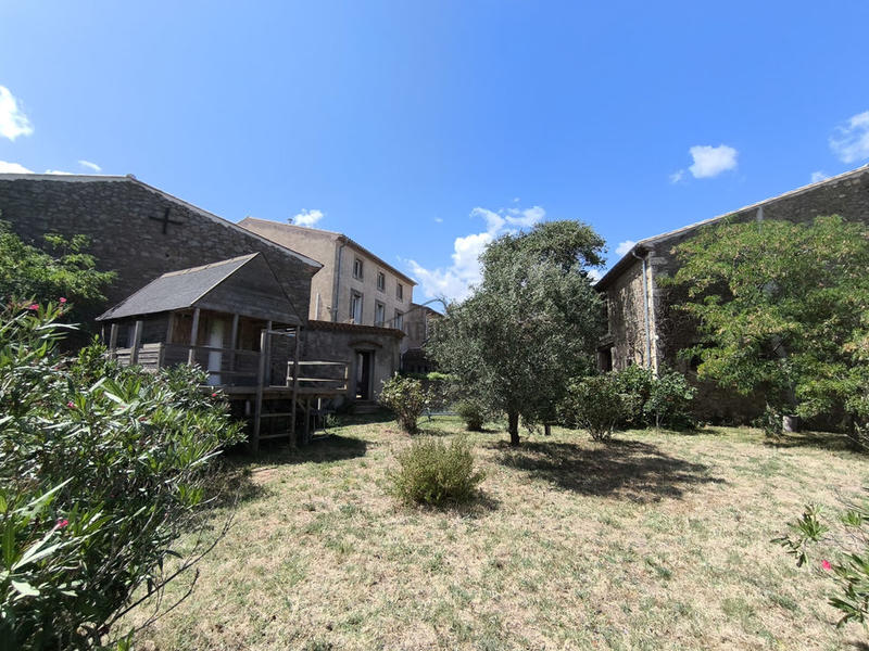 Propriété - 420 m² - 10 pièces