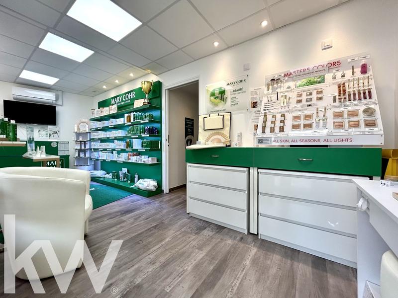 Fonds de commerce - Magasins - 57 m²