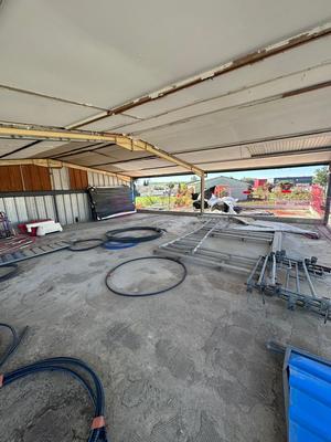 Local d'activités - 417 m²