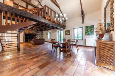 Maison de campagne - 245 m² - 7 pièces