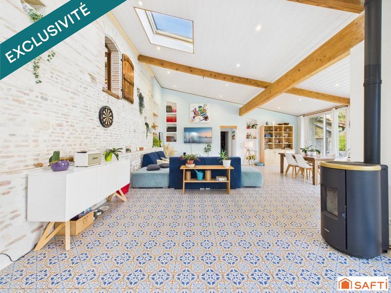 Maison - 210 m² - 8 pièces