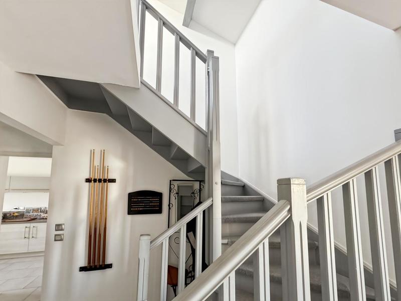 Maison - 170 m² - 7 pièces