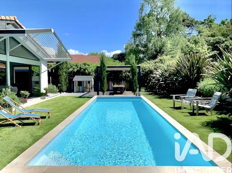 Maison - 167 m² - 6 pièces